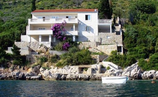 Villa in Slano, Dubrovnik-Neretva County, Croatia 1