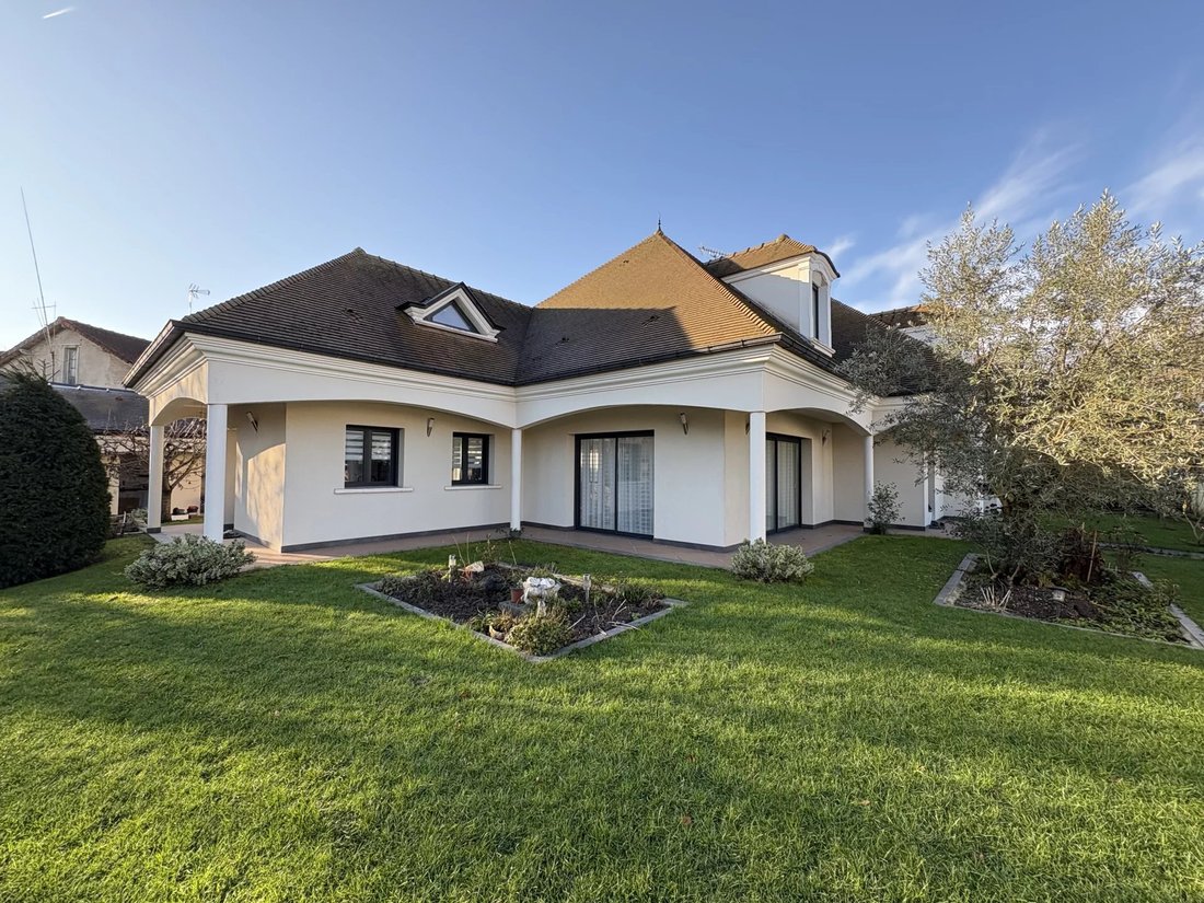 House in Le Plessis-Trévise, Ile-de-France, France 1 - 15214622