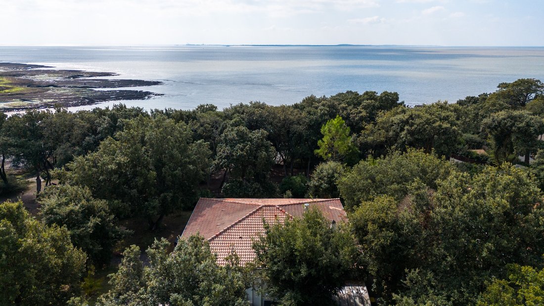 House in Vaux-sur-Mer, Nouvelle-Aquitaine, France 1 - 15214986