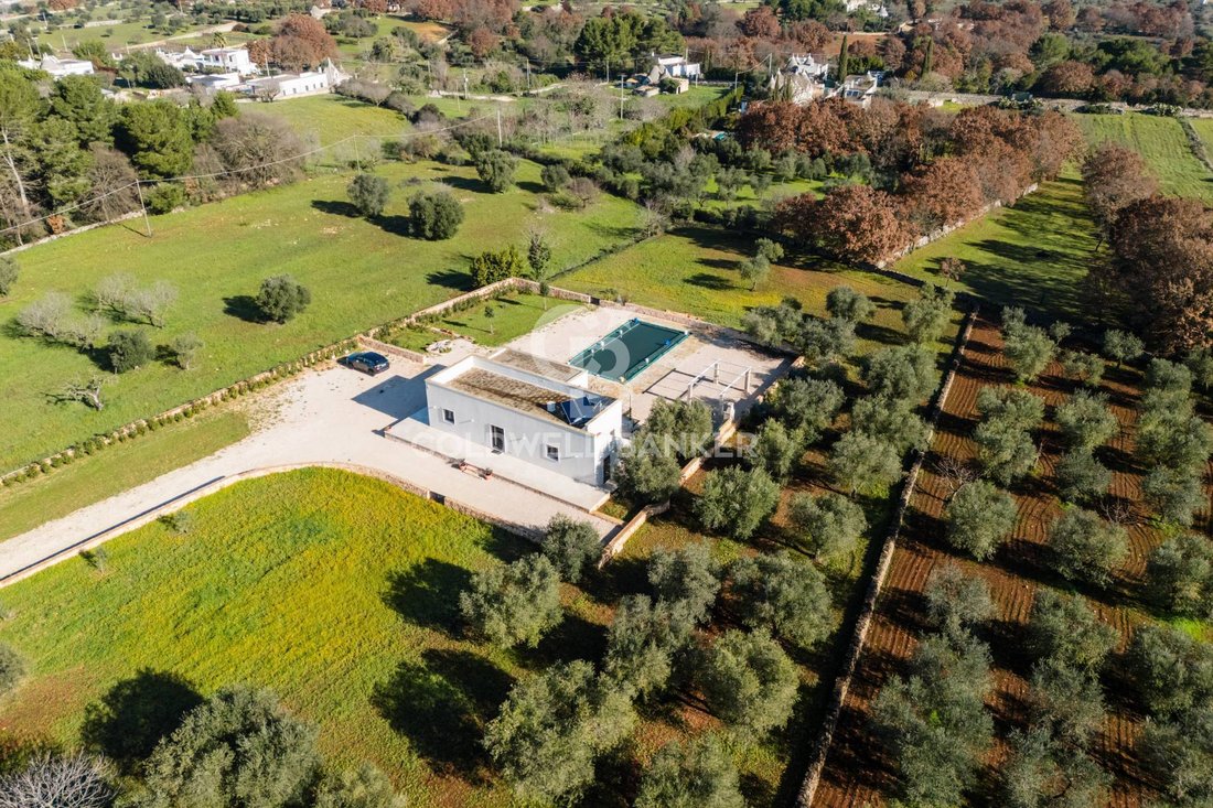 Villa en Specchiaruzzo, Apulia, Italia 1 - 15216674