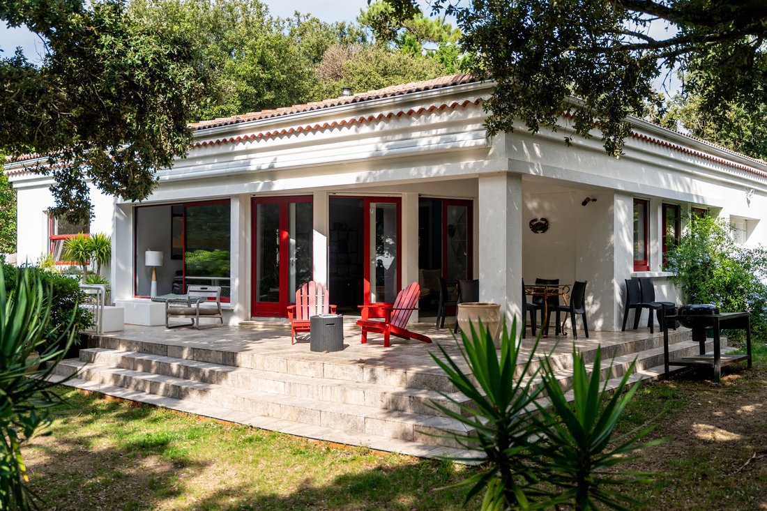 House in Vaux-sur-Mer, Nouvelle-Aquitaine, France 2 - 15214986