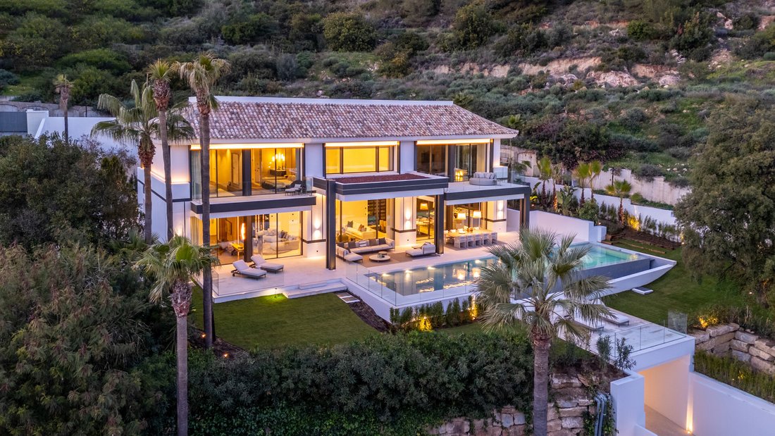 Villa in Sierra Blanca, Marbella, Spain 1 - 13168570
