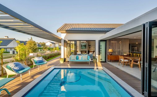 House in Val De Vie Winelands Lifestyle Estate, Western Cape, South Africa 1