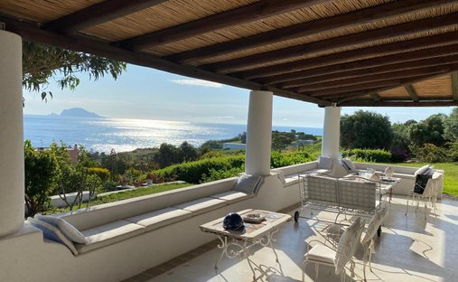 Villa à Malfa, Sicile, Italie 1
