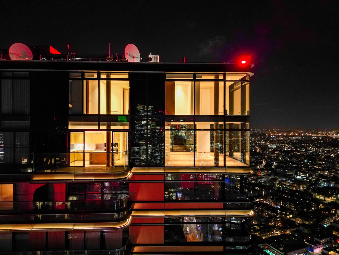 Penthouse in EC2, Islington, England 4 - 15217527