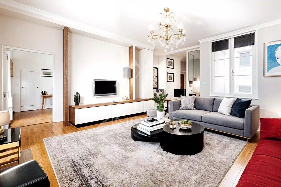 Apartment in Saint Thomas d'Aquin, Paris 7e Arrondissement, Paris 2 - 14991608