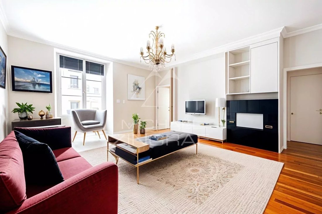 Apartment in Saint Thomas d'Aquin, Paris 7e Arrondissement, Paris 1 - 14991608