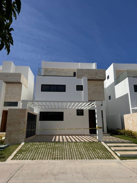 Villa in Punta Cana, La Altagracia Province, Dominican Republic 1 - 15218579