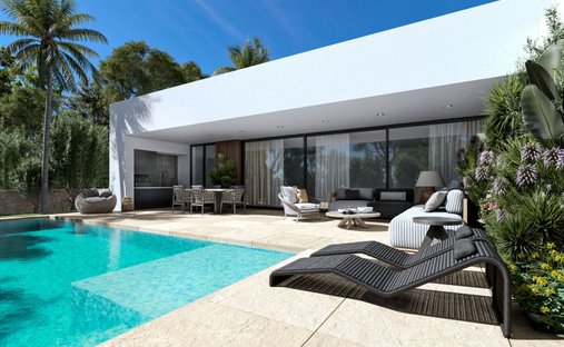 Villa in Mexilhoeira Grande, Algarve, Portugal 1