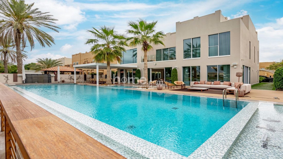 Villa in Dubai, Dubai, United Arab Emirates 3 - 15218210