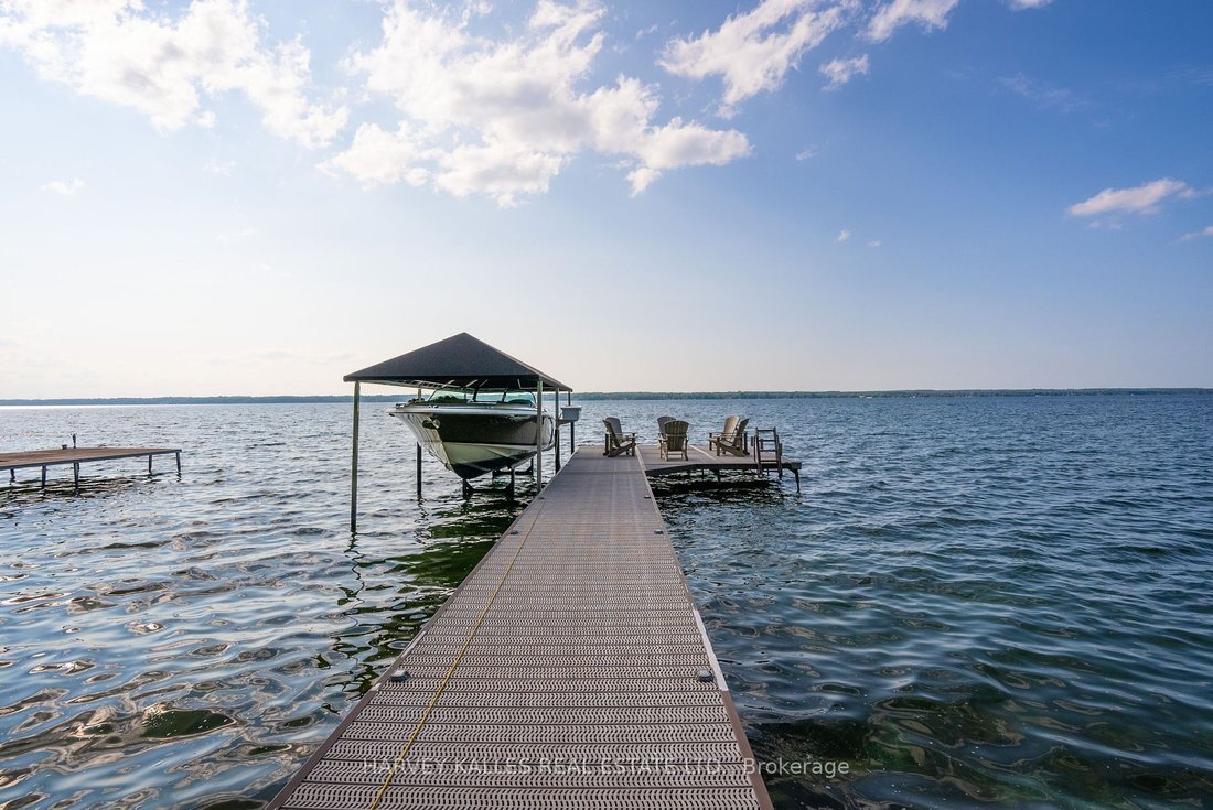 House in Innisfil, Ontario, Canada 2 - 15221306