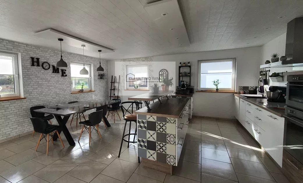 House in Mont-Saint-Martin, Auvergne-Rhône-Alpes, France 2 - 13609305