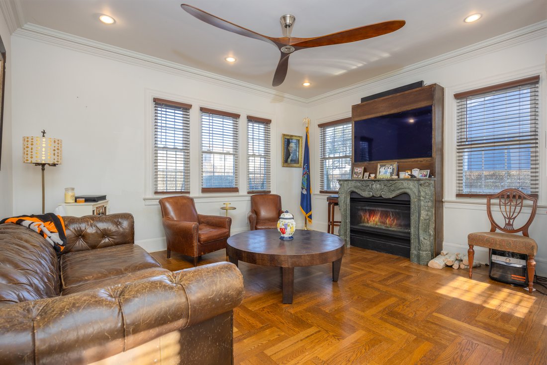 House in Eastchester, New York, United States 3 - 15199860