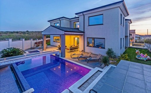 Villa in Medulin, Istria County, Croatia 1
