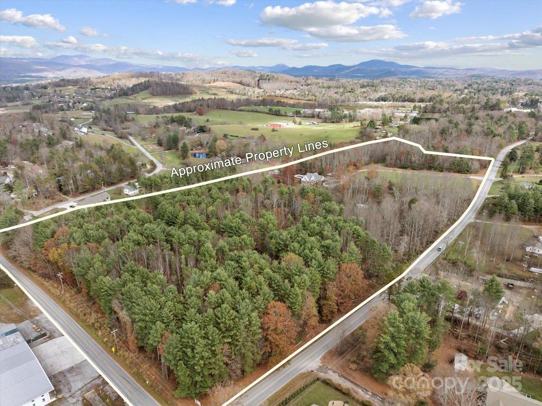 Land in Hendersonville, North Carolina, United States 4 - 15224650