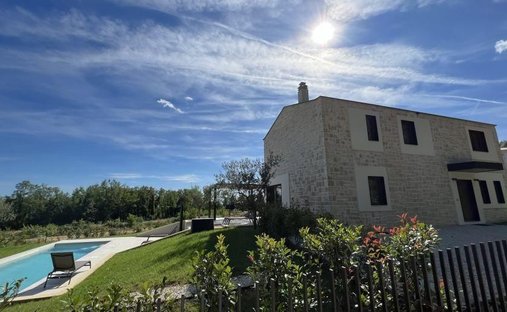 Villa a Višnjan, Regione istriana, Croazia 1