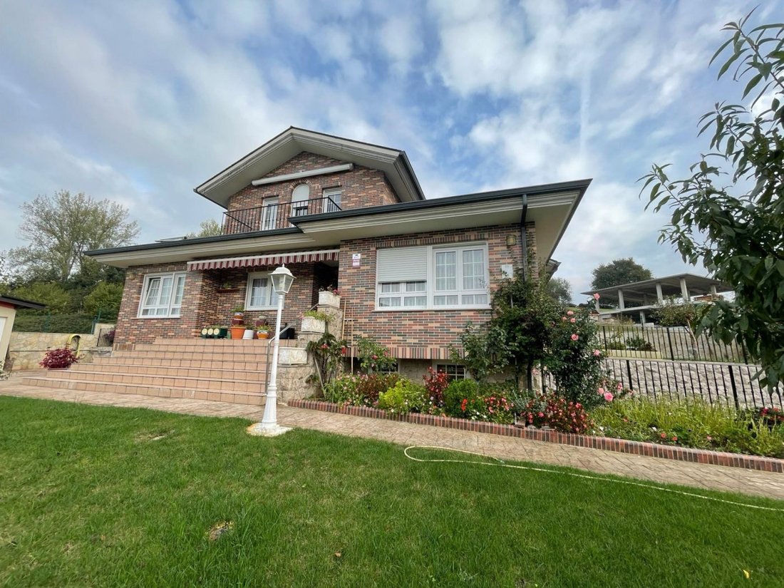 Villa in Barcena de Cicero, Cantabria, Spain 4 - 15220239