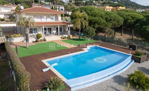 House in Lloret de Mar, Catalonia, Spain 1