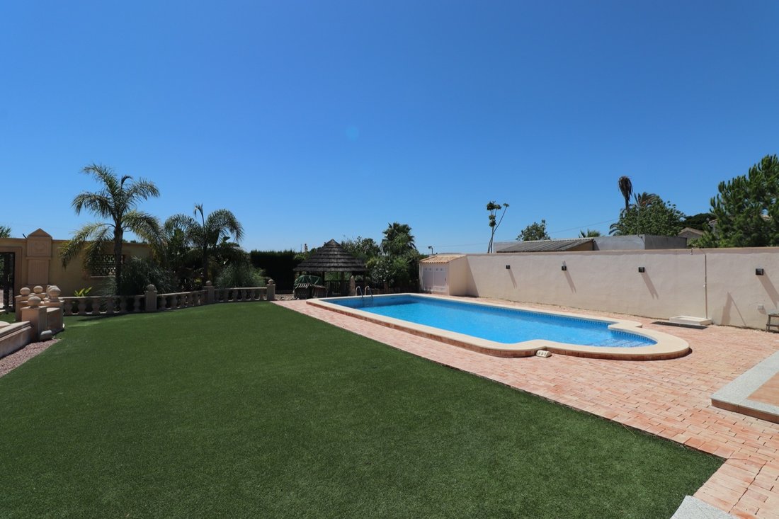 Villa in Daya Vieja, Valencian Community, Spain 2 - 12417073