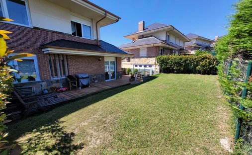 Castle for Sale in Castro-Urdiales, Cantabria, Spain