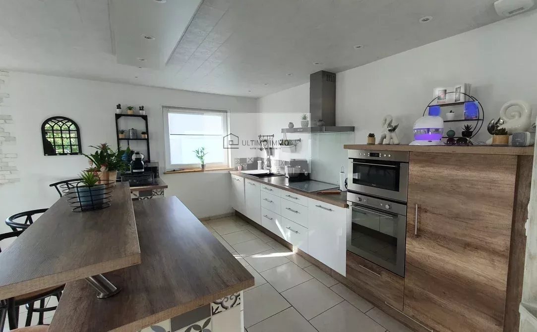 House in Mont-Saint-Martin, Auvergne-Rhône-Alpes, France 3 - 13609305