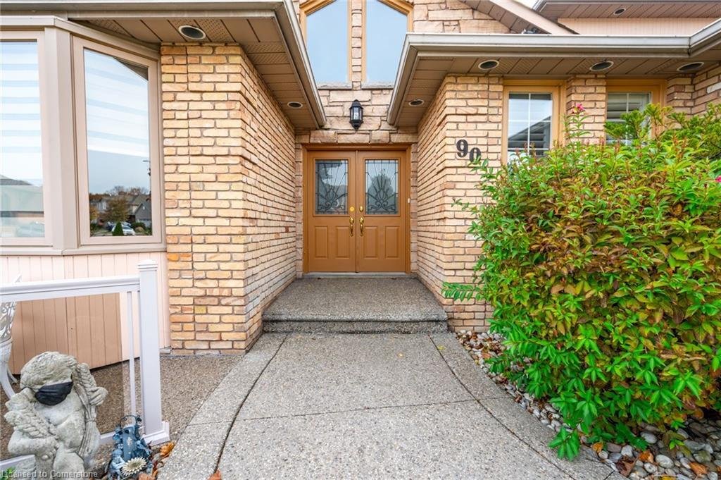 House in Hamilton, Ontario, Canada 5 - 15221231