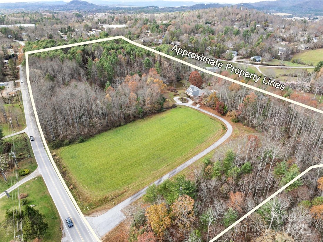 Land in Hendersonville, North Carolina, United States 5 - 15224650