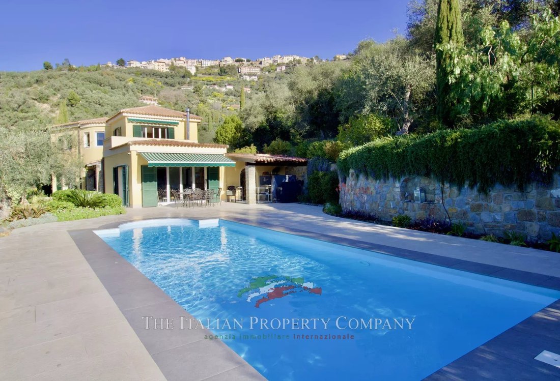 Villa in Perinaldo, Liguria, Italy 1 - 15219147