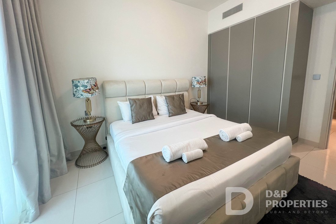 Apartment in Emaar Beachfront, Dubai, United Arab Emirates 5 - 15223782