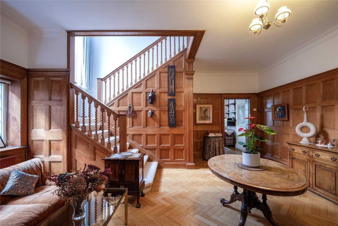 House in Hampstead, Camden, England 3 - 15219558
