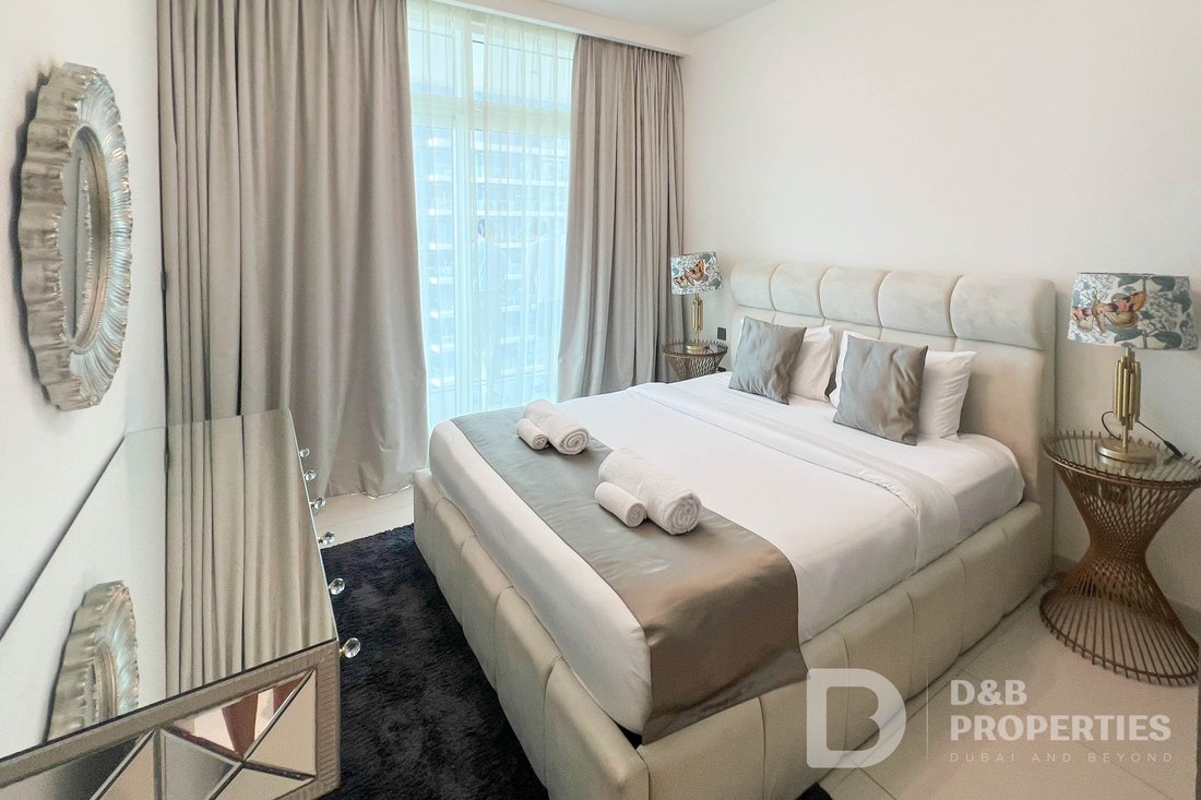 Apartment in Emaar Beachfront, Dubai, United Arab Emirates 4 - 15223782