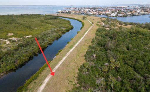 Land in Apollo Beach, Florida, United States 1