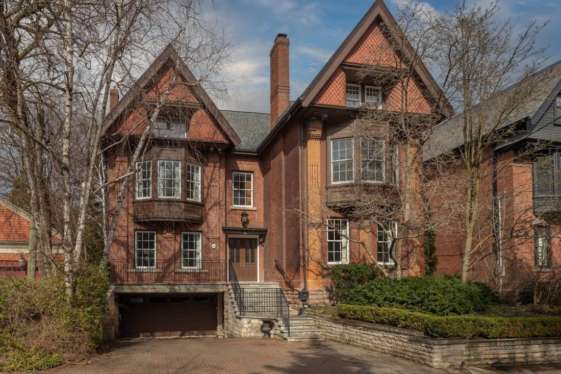 House in Toronto, Ontario, Canada 1 - 15219860