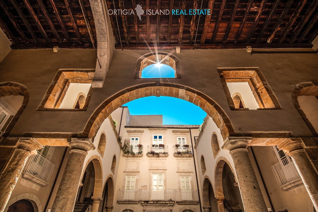 Apartment in Ortigia, Sicily, Italy 2 - 15221174