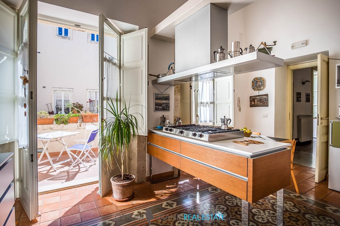 Apartment in Ortigia, Sicily, Italy 4 - 15221174