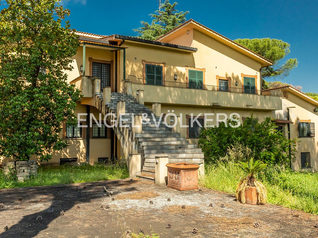 Villa in Tor Cervara, Rome, Italy 1 - 15069314