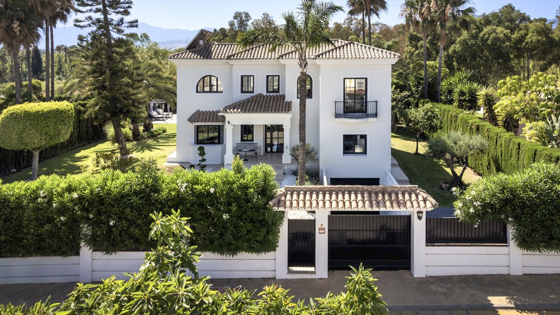 Villa in Estepona, Andalusia, Spain 1 - 15227635