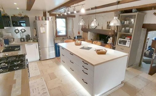 Castle for Sale in Beauville, Nouvelle-Aquitaine, France