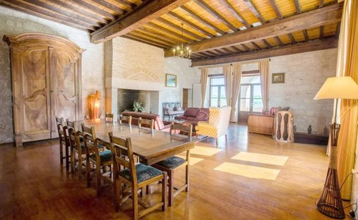 Castle for Sale in Beauville, Nouvelle-Aquitaine, France