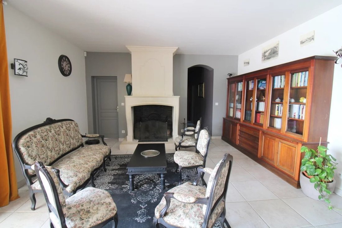 House in Jarnac-Champagne, Nouvelle-Aquitaine, France 4 - 15227872