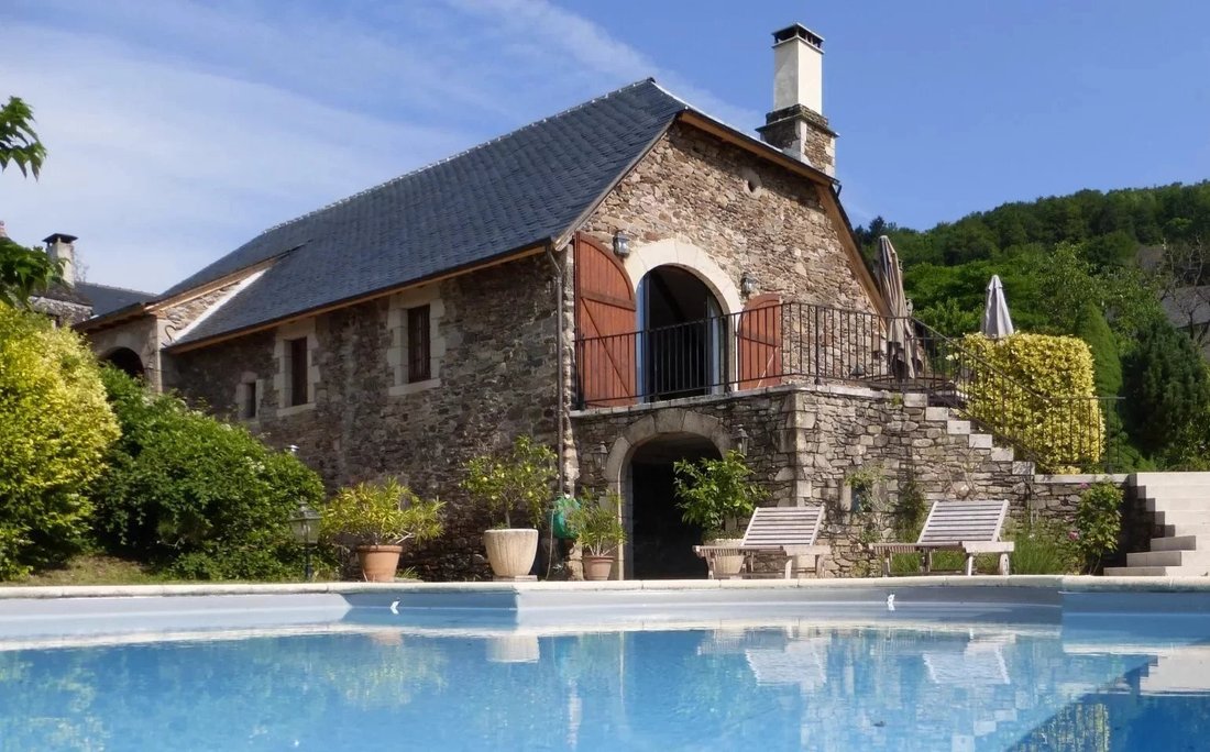 House in Gagnac-sur-Cere, Occitania, France 1 - 15228086