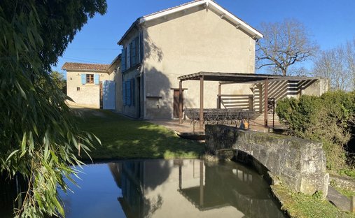 Castle for Sale in Barbezieux-Saint-Hilaire, Nouvelle-Aquitaine, France