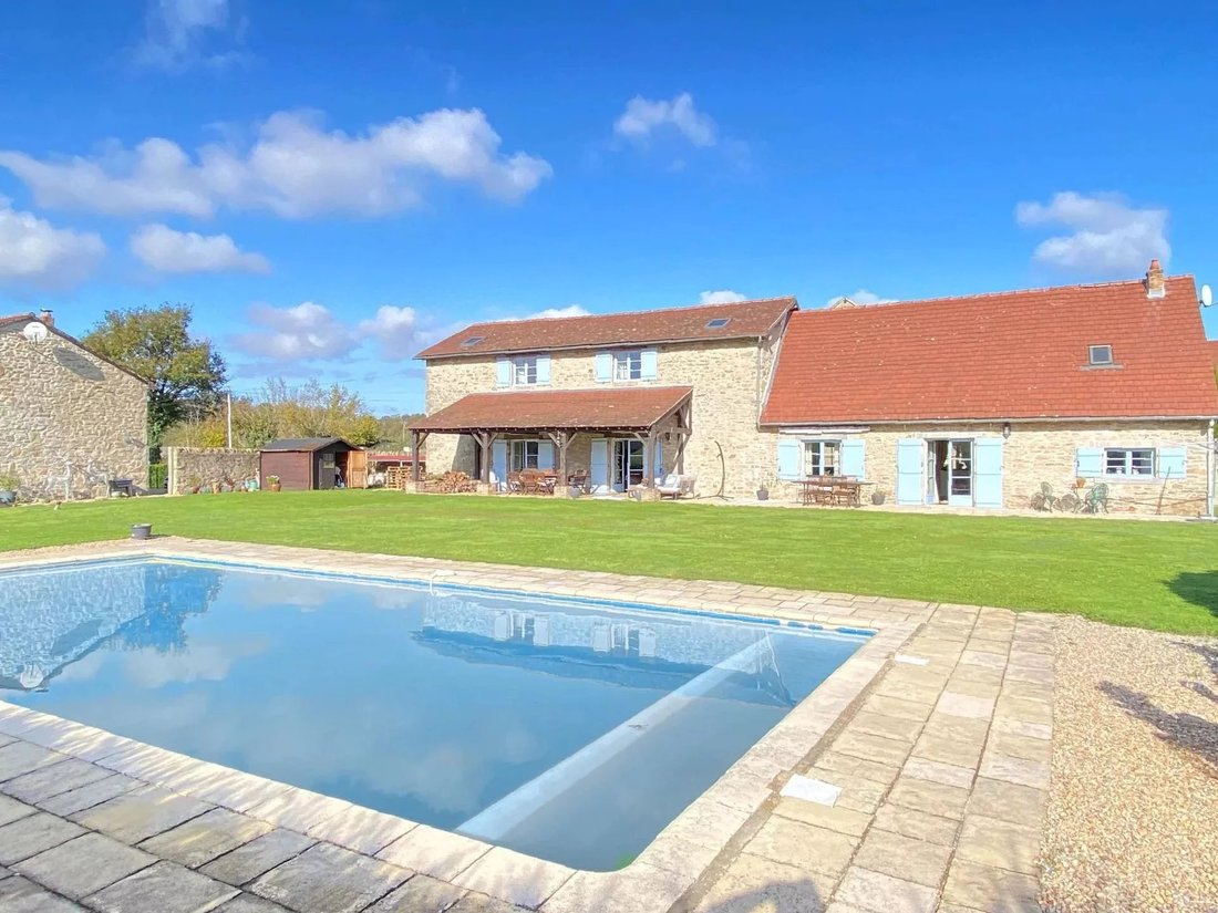 House in Dompierre-les-Eglises, Nouvelle-Aquitaine, France 1 - 15227876