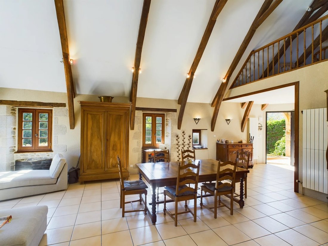 House in Gagnac-sur-Cere, Occitania, France 2 - 15228086