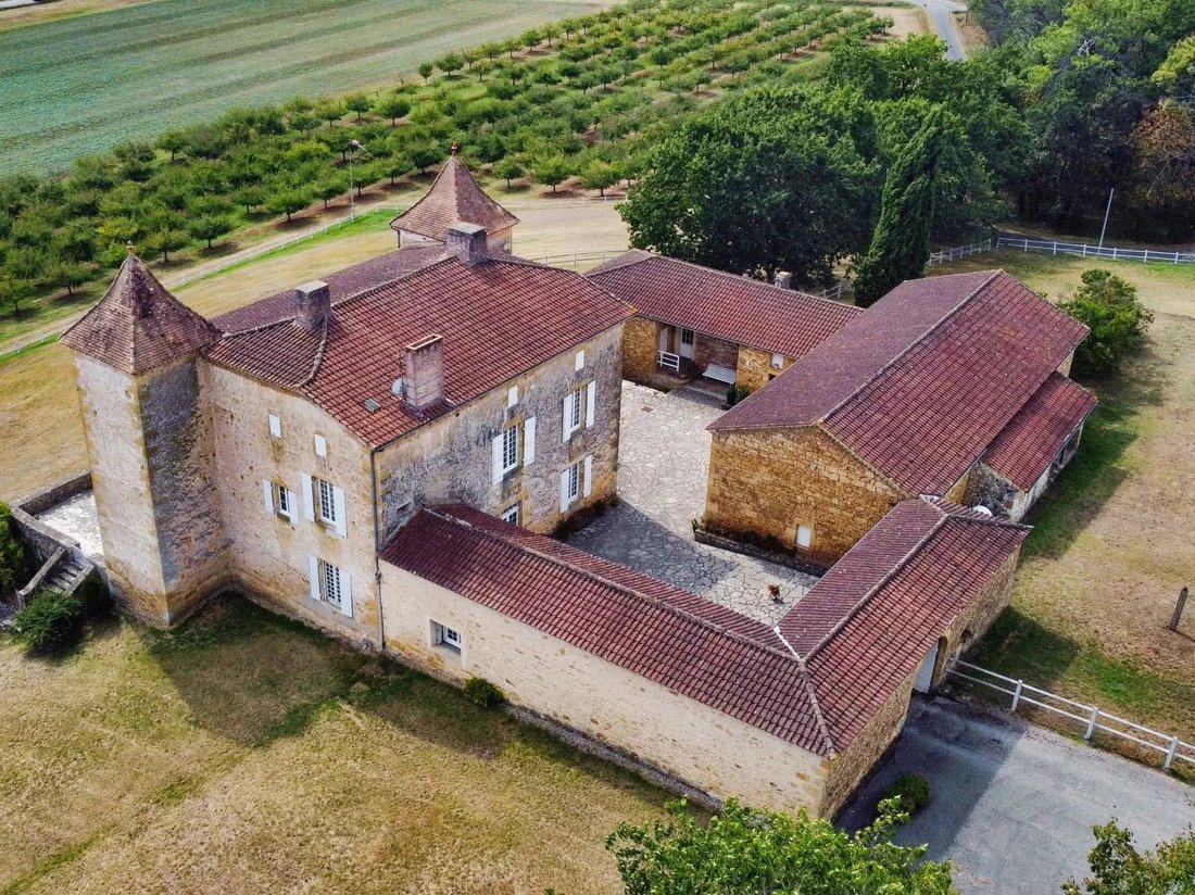 House in Monflanquin, Nouvelle-Aquitaine, France 1 - 15227940