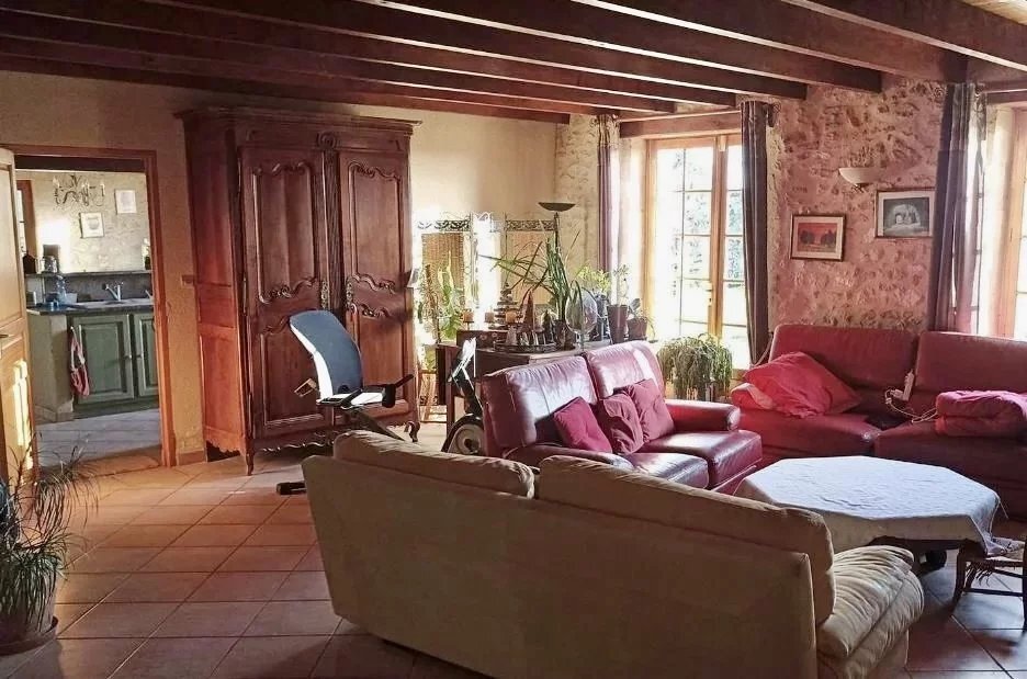 House in Sainte-Foy-la-Grande, Nouvelle-Aquitaine, France 4 - 15227941