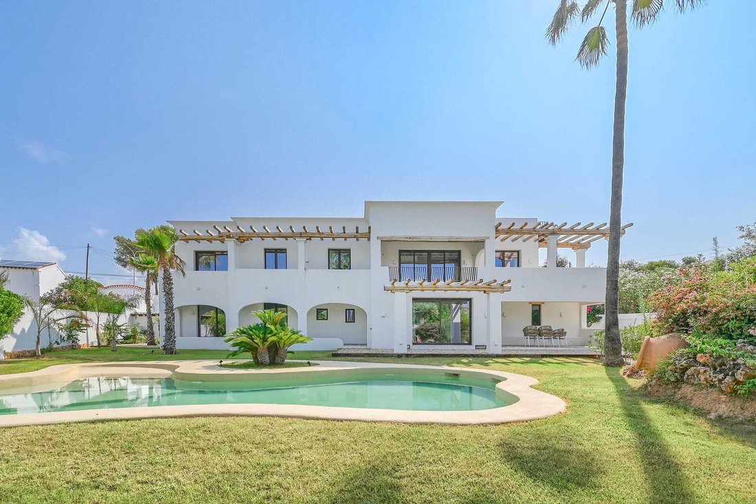 Villa in Benissa, Valencian Community, Spain 2 - 15227348