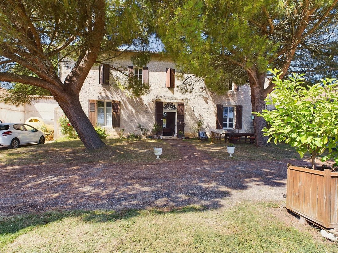House in Pineuilh, Nouvelle-Aquitaine, France 3 - 15228214