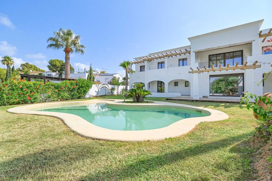 Villa in Benissa, Valencian Community, Spain 3 - 15227348