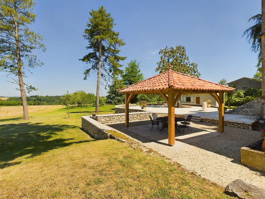 House in Laroque-Timbaut, Nouvelle-Aquitaine, France 2 - 15227919